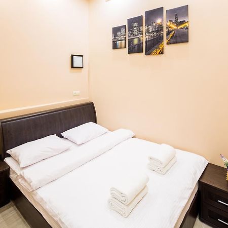 Avangard Studio Apartment Lviv Exterior photo