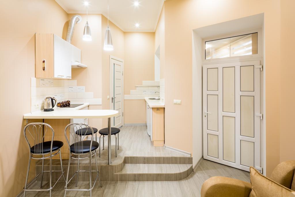 Avangard Studio Apartment Lviv Exterior photo